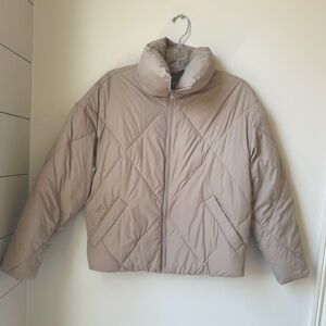 Abercrombie & Fitch cropped puffer | XS | Mushroom